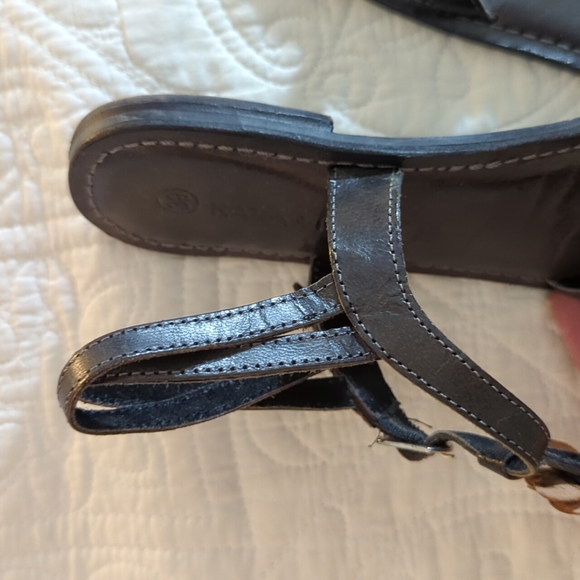 Italian Flower Sandals in Two toned Leather. - Picture 7 of 9